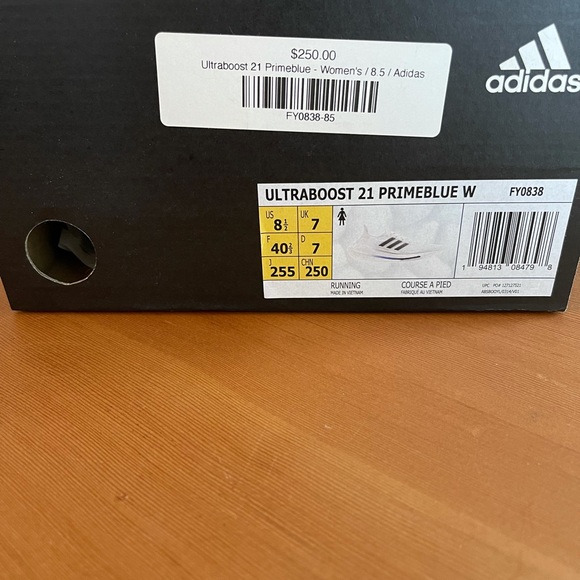 ADIDAS ULTRABOOST 21 PRIMEBLUE WOMENS 8.5 - Picture 3 of 6